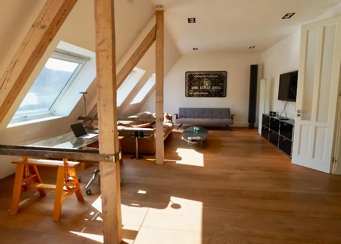 Maisonette Loft In The Location In