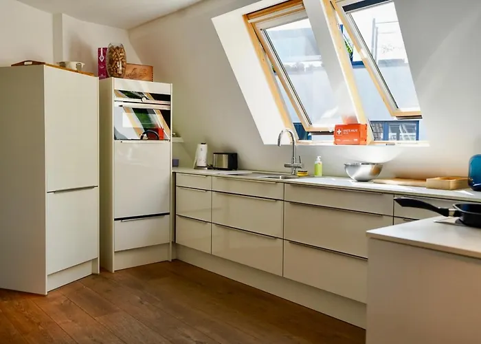 Daire Maisonette Loft In The Location In Köln