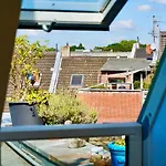 Daire Maisonette Loft In The Location In Köln
